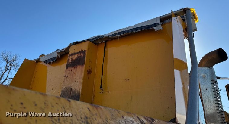 image for item FG0054 2006 International 7400 dump truck