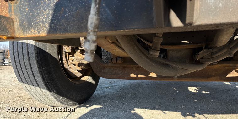 image for item FG0054 2006 International 7400 dump truck