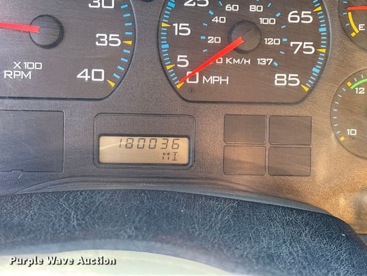 image for item FG0054 2006 International 7400 dump truck