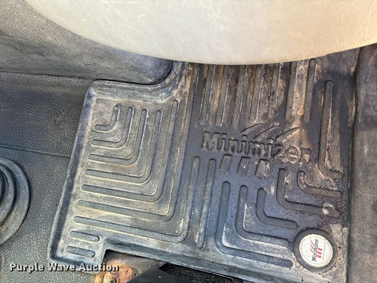 image for item FG0054 2006 International 7400 dump truck