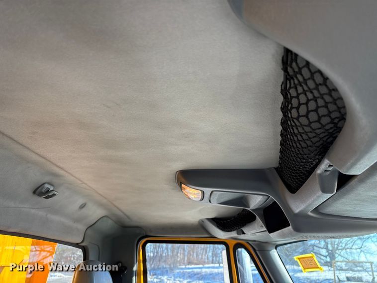 image for item FG0054 2006 International 7400 dump truck