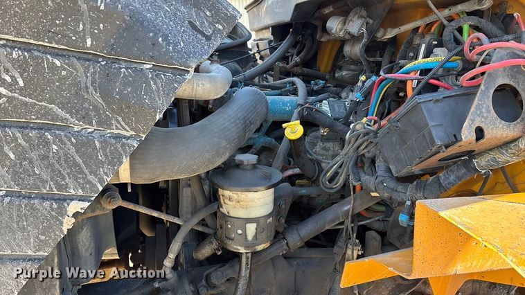 image for item FG0054 2006 International 7400 dump truck