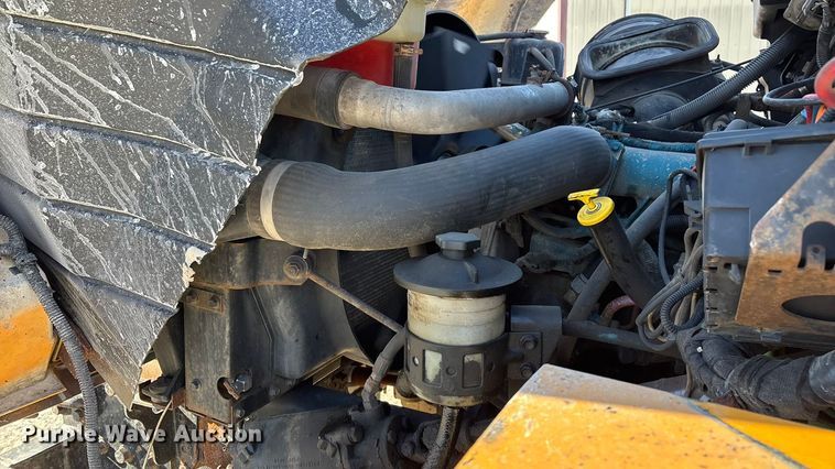 image for item FG0054 2006 International 7400 dump truck