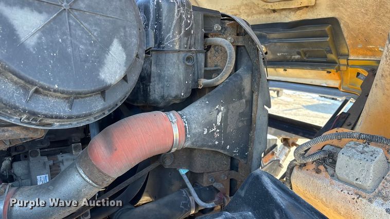 image for item FG0054 2006 International 7400 dump truck