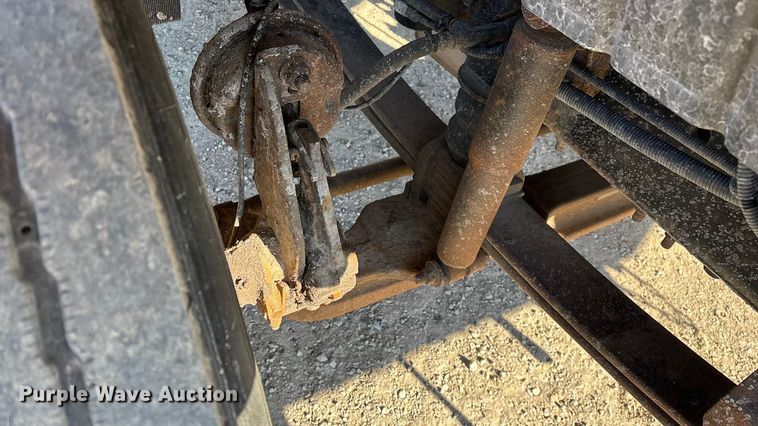 image for item FG0054 2006 International 7400 dump truck