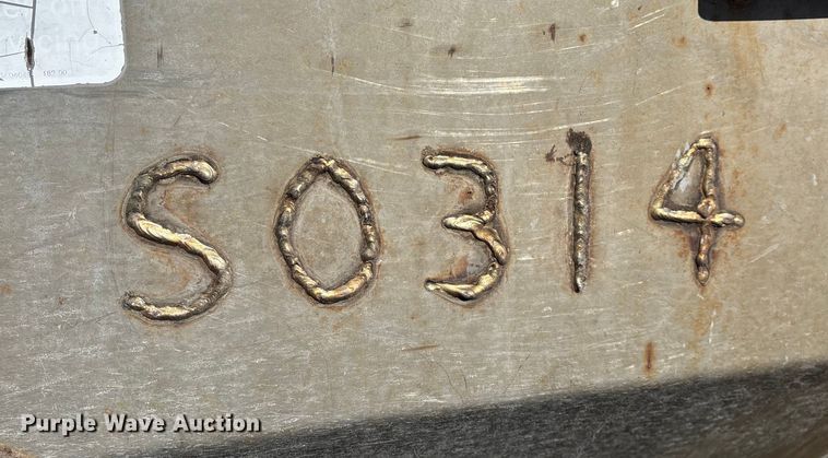 image for item FG0055 (6) spreader beds and (5) snow plows 