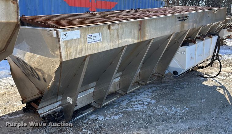 image for item FG0055 (6) spreader beds and (5) snow plows 