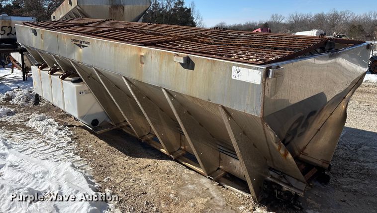 image for item FG0055 (6) spreader beds and (5) snow plows 