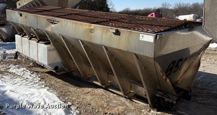 image for item FG0055 (6) spreader beds and (5) snow plows 