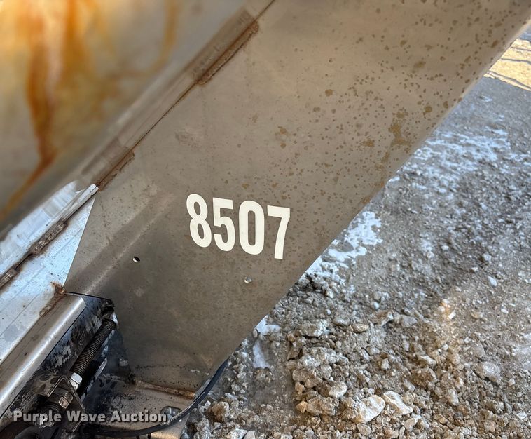 image for item FG0055 (6) spreader beds and (5) snow plows 