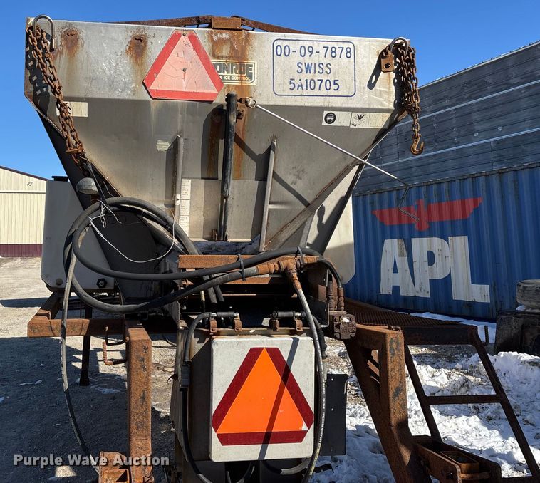 image for item FG0055 (6) spreader beds and (5) snow plows 