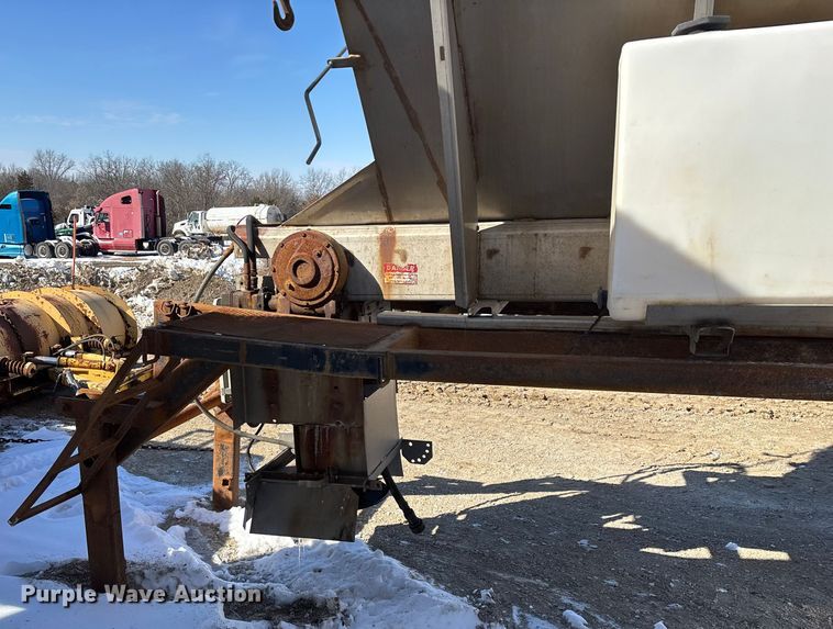 image for item FG0055 (6) spreader beds and (5) snow plows 