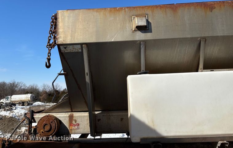 image for item FG0055 (6) spreader beds and (5) snow plows 