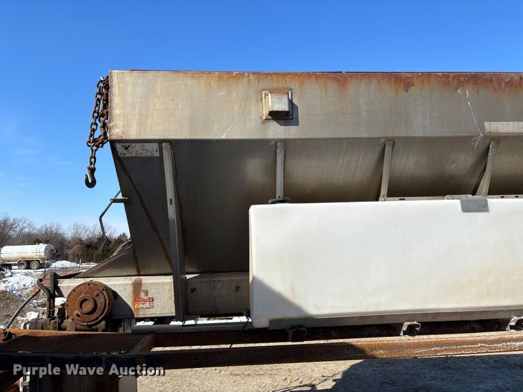 image for item FG0055 (6) spreader beds and (5) snow plows 