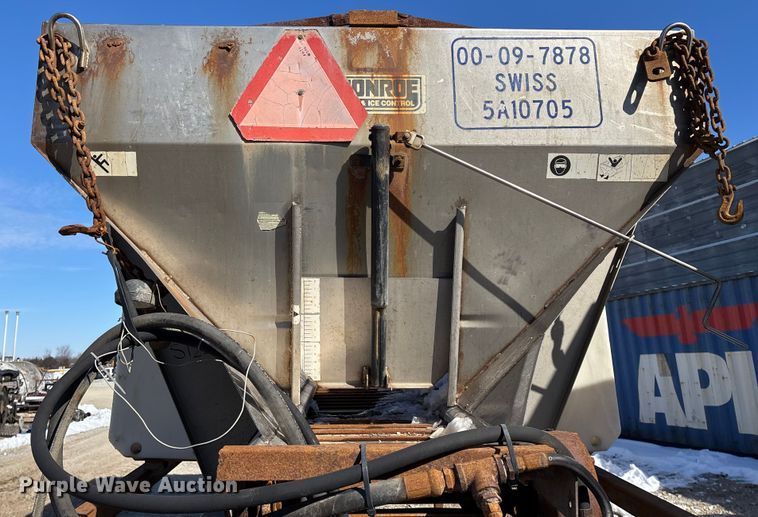 image for item FG0055 (6) spreader beds and (5) snow plows 