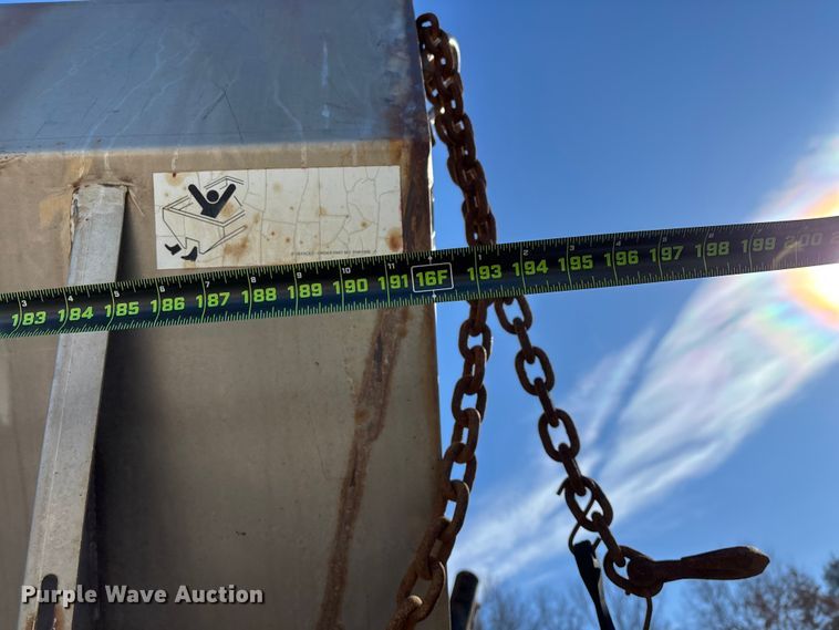 image for item FG0055 (6) spreader beds and (5) snow plows 