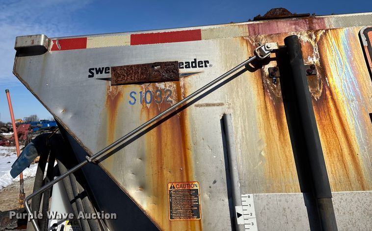 image for item FG0055 (6) spreader beds and (5) snow plows 