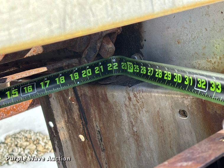 image for item FG0055 (6) spreader beds and (5) snow plows 