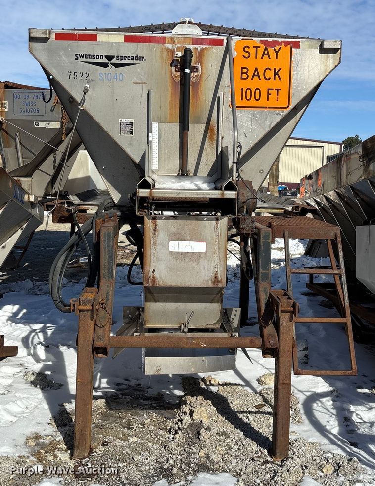 image for item FG0055 (6) spreader beds and (5) snow plows 