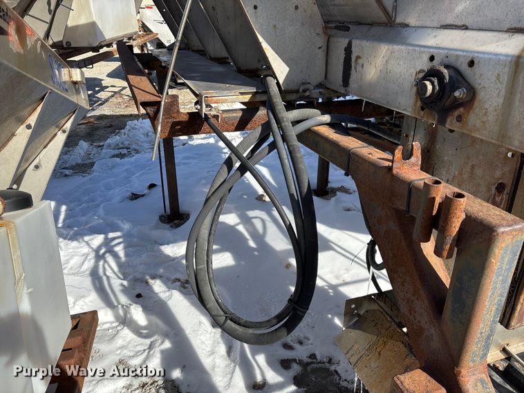 image for item FG0055 (6) spreader beds and (5) snow plows 