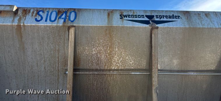 image for item FG0055 (6) spreader beds and (5) snow plows 