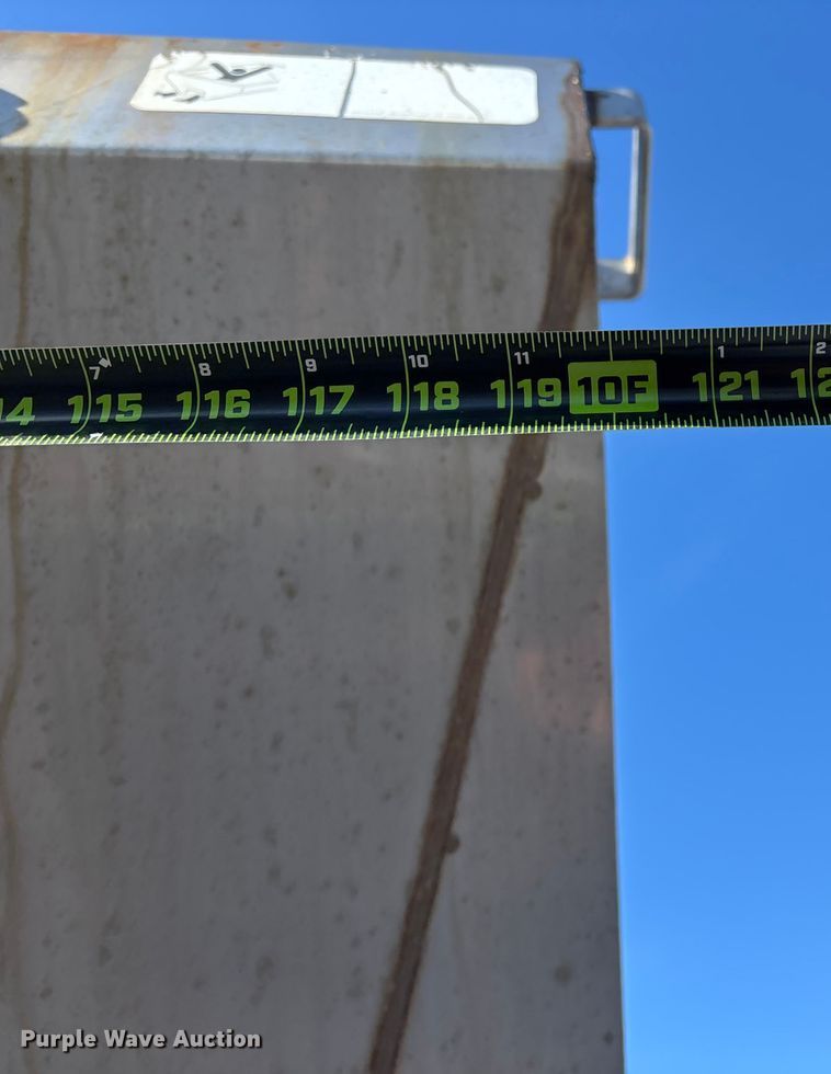 image for item FG0055 (6) spreader beds and (5) snow plows 