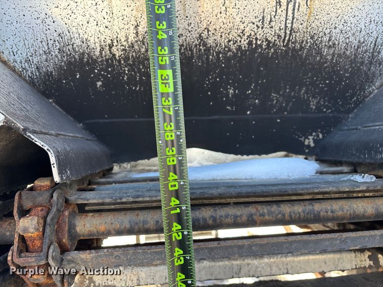 image for item FG0055 (6) spreader beds and (5) snow plows 