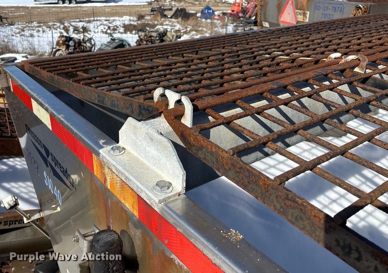 image for item FG0055 (6) spreader beds and (5) snow plows 