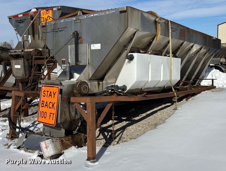 image for item FG0055 (6) spreader beds and (5) snow plows 