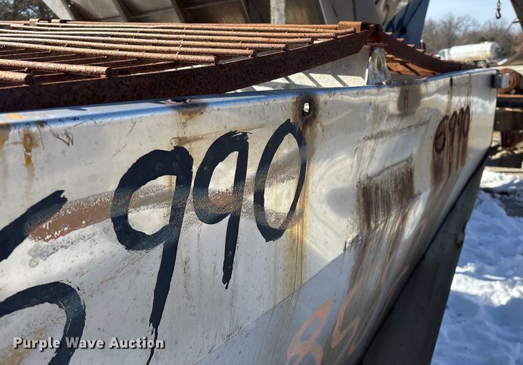 image for item FG0055 (6) spreader beds and (5) snow plows 