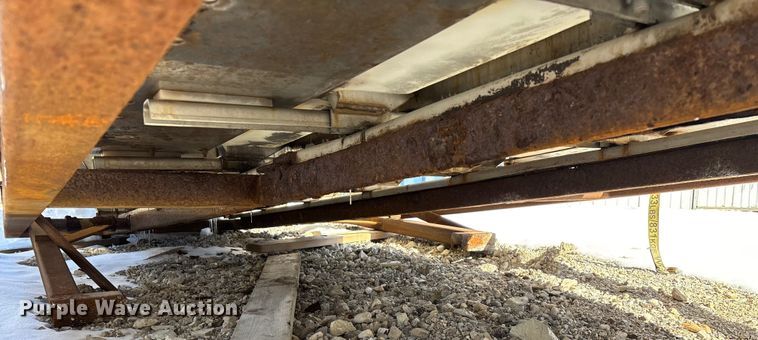 image for item FG0055 (6) spreader beds and (5) snow plows 