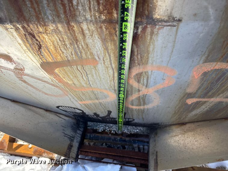 image for item FG0055 (6) spreader beds and (5) snow plows 