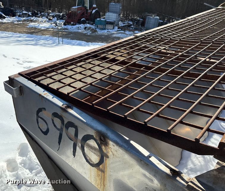 image for item FG0055 (6) spreader beds and (5) snow plows 