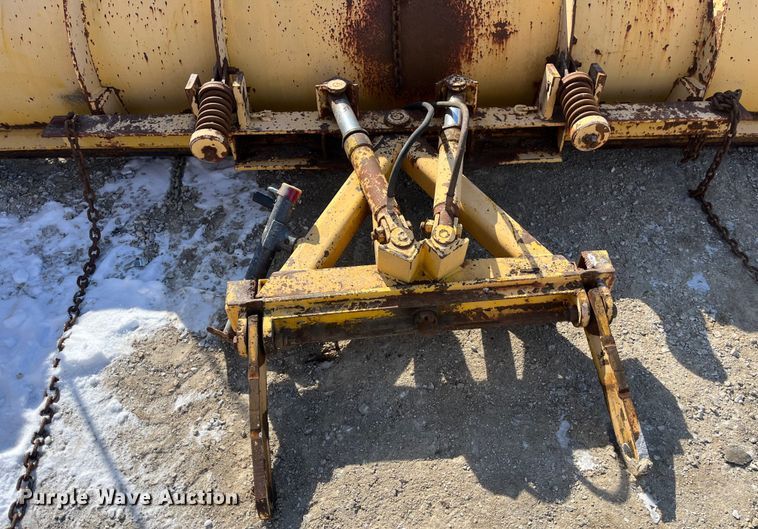 image for item FG0055 (6) spreader beds and (5) snow plows 