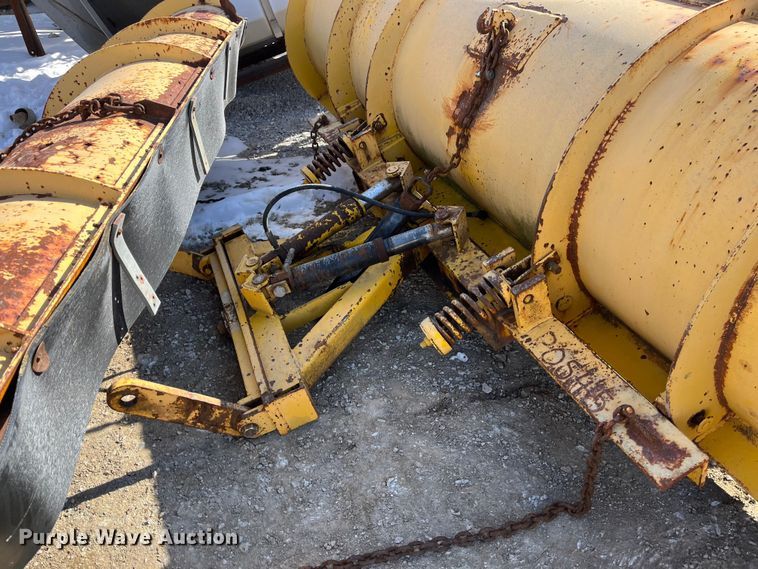 image for item FG0055 (6) spreader beds and (5) snow plows 