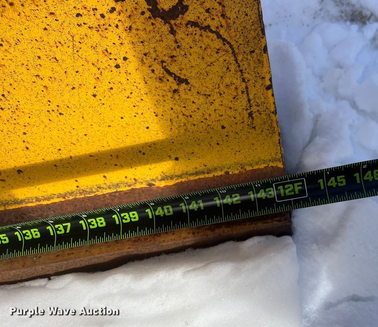 image for item FG0055 (6) spreader beds and (5) snow plows 