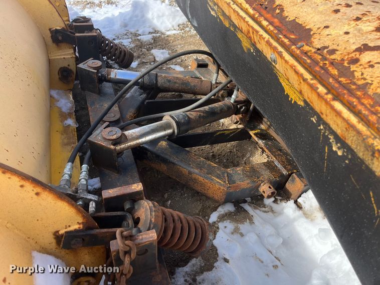 image for item FG0055 (6) spreader beds and (5) snow plows 