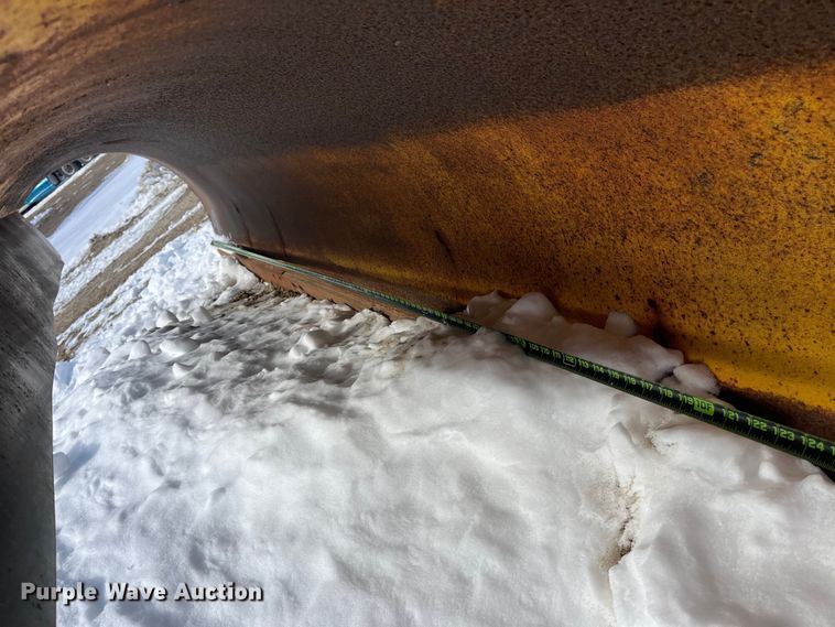 image for item FG0055 (6) spreader beds and (5) snow plows 