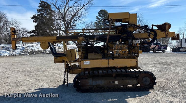 image for item FG0056 Simco 4000 TR-2 drilling rig