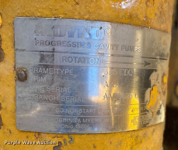 image for item FG0056 Simco 4000 TR-2 drilling rig