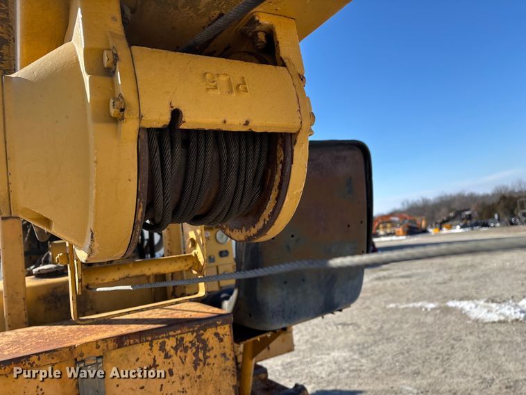 image for item FG0056 Simco 4000 TR-2 drilling rig