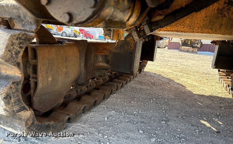 image for item FG0056 Simco 4000 TR-2 drilling rig