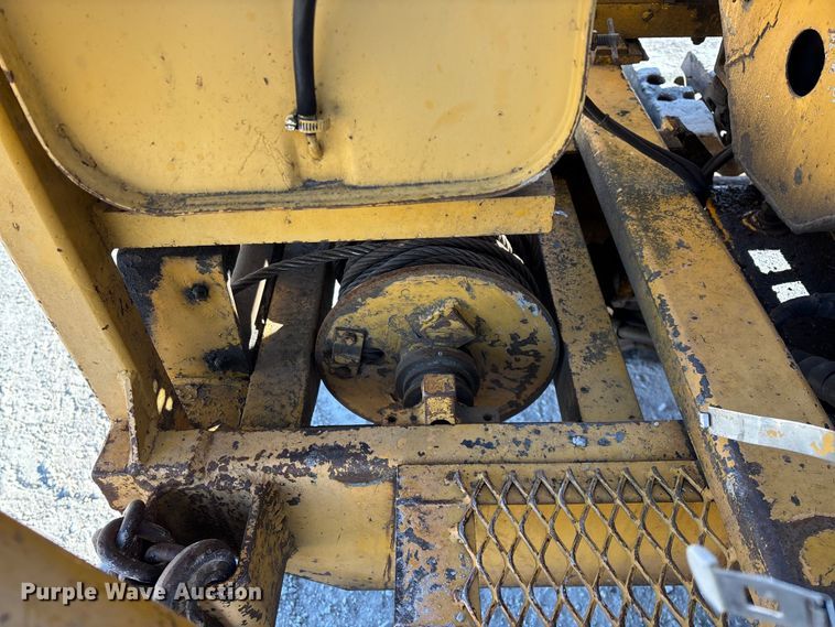 image for item FG0056 Simco 4000 TR-2 drilling rig