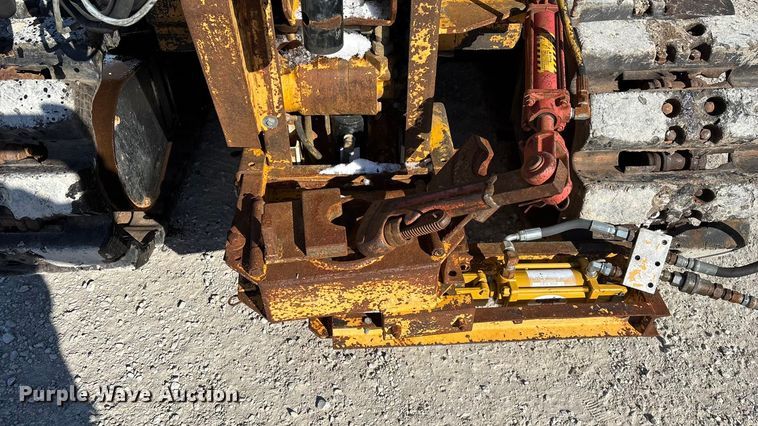 image for item FG0056 Simco 4000 TR-2 drilling rig