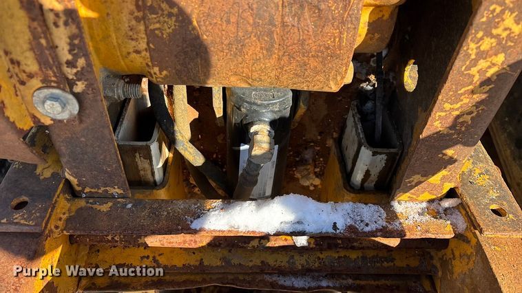 image for item FG0056 Simco 4000 TR-2 drilling rig