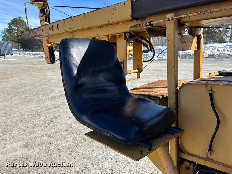 image for item FG0056 Simco 4000 TR-2 drilling rig