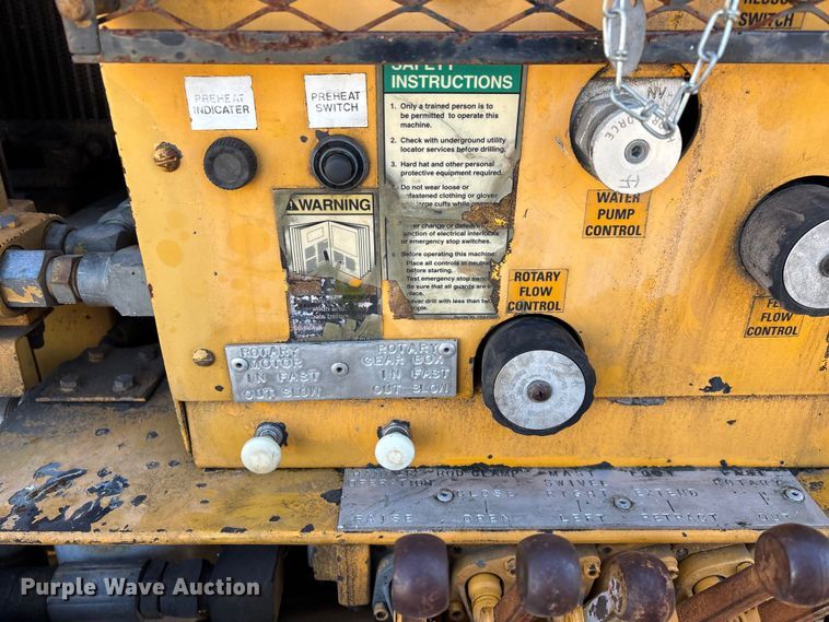 image for item FG0056 Simco 4000 TR-2 drilling rig