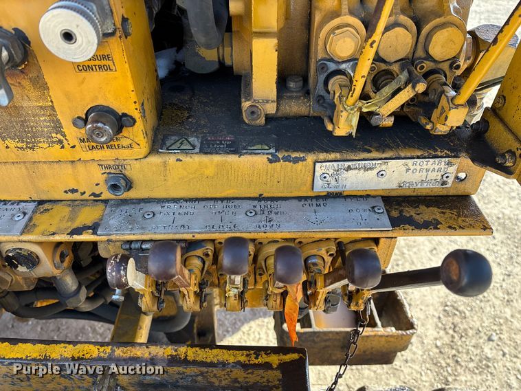 image for item FG0056 Simco 4000 TR-2 drilling rig