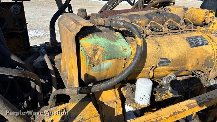 image for item FG0056 Simco 4000 TR-2 drilling rig