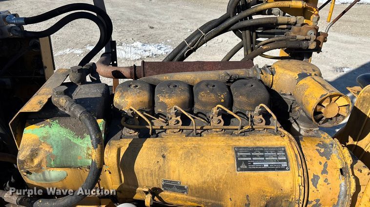 image for item FG0056 Simco 4000 TR-2 drilling rig